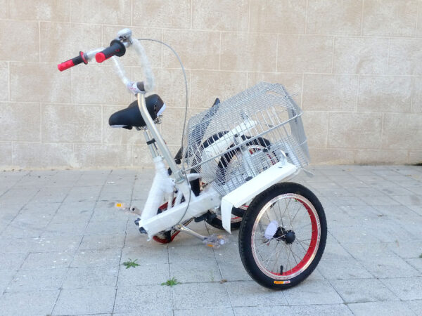 תלת אופן חשמלי מתקפל Fisher עם סל קדמי