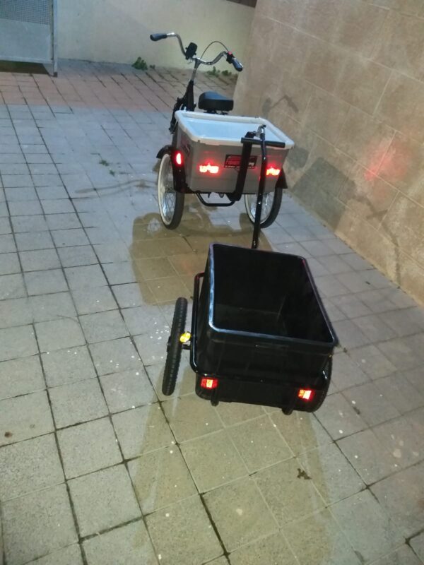 נגררת בהתאמה אישית לאופניים חשמליים ורגילים