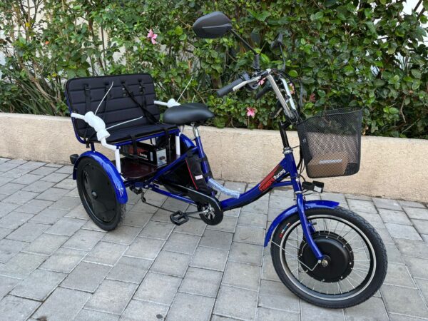 תלת אופן חשמלי עם ספסל Fisher FAMILY BLUE 2025