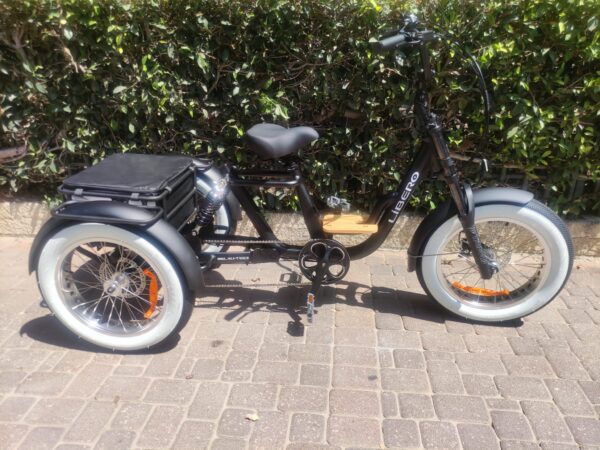 0c0dd057-ba72-4ff0-8a73-9cb7958ca5fc תלת אופן חשמלי Fisher Libero Premium – פישר ליברו עם ספסל